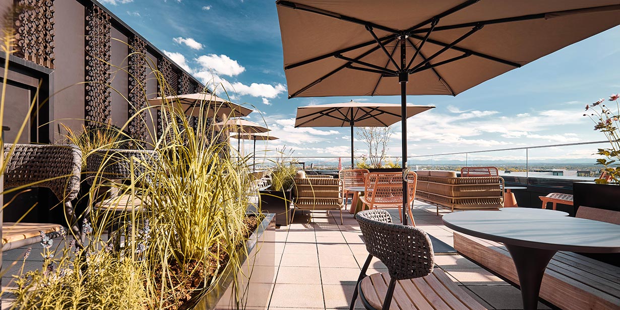 adina-hotel-munich-terrace6-09-2021-1230x615